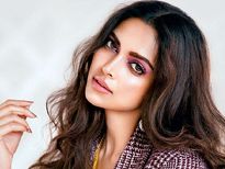 इन मेकअप टिप्स को अपनाकर आप भी दीपिका पादुकोण से कम नहीं लगेंगे, फॉलो करें इन सीक्रेट टिप्स को