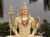 पूरे साल किया जाता है सावन सोमवार का इंतजार, जानें इस दिन व्रत करने का लाभ