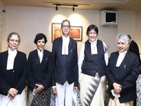 सुप्रीम कोर्ट में एक साथ तीन महिला जजों ने ली शपथ, नौ न्यायाधीशों में से चार हैं महिलाएं