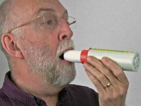 Lung Test at Home: घर बैठे कैसे करें अपने फेफड़ों की जांच, ये रहा आसान तरीका 