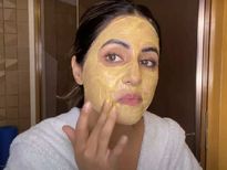 Winter Skin Care: हिना खान सर्दियों में ग्लोइंग और जवां स्किन के लिए लगाती हैं उबटन