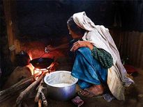 पुराने जमाने में फर्श पर बैठकर ही महिलाएं पकाती थी खाना, जानें कैसे इससे नानी-दादी रहती थी फिट 