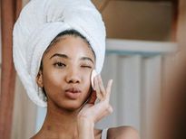 Vitamins for Beauty: ये 5 विटामिन स्किन संबंधी हर समस्या का है निवारण, स्किन केयर रूटीन में न करें नजअंदाज