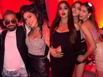 Bollywood Halloween: हैलोवीन पार्टी में नजर आए स्टार किड्स, प्रिंसेस से लेकर वैम्पायर लुक किया कैरी