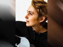 रोने के बाद लाल और सूजी हुई आंखों से इस तरह से पाएं छुटकारा