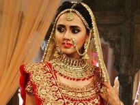 Wedding 2022 Trends: खुले बालों से अर्दी लहंगा तक एक्ट्रेस ने बनाएं ये वेडिंग ट्रेंड्स 