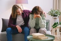 Mental Health:इमोशनल डिटैचमेंट कैसे मेंटल हेल्थ को करता है प्रभावित, जाने इससे उबरने के टिप्स