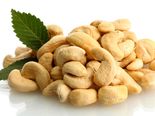 This One Common Nut Can Treat Tuberculosis, Pneumonia & More! 