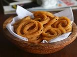 Naiveya Items That Can Be Offered To Lord Ganesh And Goddess Lakshmi 