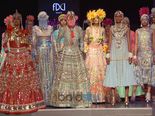 ಐಸಿಡಬ್ಲ್ಯೂ 2014:ಮನೀಶ್ ಅರೋರಾ ವಸ್ತ್ರ ವಿನ್ಯಾಸದ ಮೋಡಿ