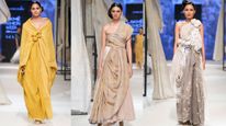 Lakme Fashion Week 2023: ಅರೇ ಸೀರೆಯನ್ನು ಹೀಗೆ ಧರಿಸಬಹುದೇ, ನಮಗೆ ಗೊತ್ತೇ ಇರಲಿಲ್ಲ, ಬ್ಲೌಸ್‌ ಅಗ್ಯತವೇ ಇಲ್ಲ!
