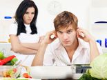 உங்கள் காதலனுக்கு உங்கள் மீது நாட்டம் குறைவதற்கான 10 அறிகுறிகள்!!!