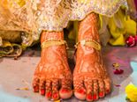 மெஹந்தி சடங்கின் போது ஸ்டைலாக தோன்றுவது எப்படி?