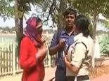 இந்தியாவில் மட்டுமே காதலர் தினத்தன்று இந்த கூத்து நடக்கும்!