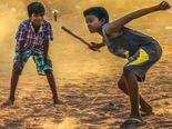 இந்த விளையாட்டெல்லாம் சின்ன வயசுல விளையாடி இருக்கீங்களா?