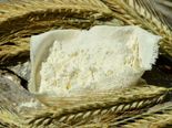 சோளமாவை இப்படி அப்ளை பண்ணுங்க… எவ்ளோ கருப்பா இருந்தாலும் கலராகிடுவீங்க…