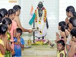 பெரியார் மண்ணில் காந்தி கோவில்... எப்படி வந்துச்சு... யார் கட்டுனாங்கனு தெரியுமா?