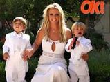 Britney And Sons Wish Merry Christmas