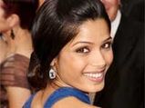 Freida Pintoâ€™s Body Crushing Blue Dress!