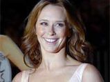 Robert Pattinson Sweeps Jennifer Hewitt Off Her Feet