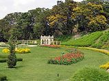 Beautiful Flower Gardens That Completes India!