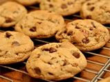Chewy Chocolate Chip Cookie Recipe - Easy To Make!