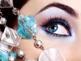 Makeup Tips To Get Stunning Aqua Eyes!