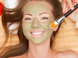 5 Effective Face Masks For Whiteheads