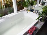 7 Tips To Clean A Bathtub!