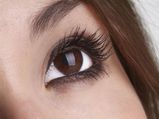 Remove Kajal Stains From Under The Eyes