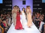 LFW 2014: Sonaakshi Raaj Bares It All On The Ramp