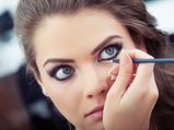 Ways To Apply Kajal Without Smudging