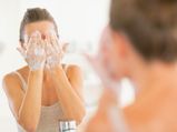 7 Mistakes That Damage Your Face While Washing