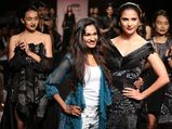 Lara Dutta Walks For Designer Eshaa Amiin @ Lakme Fashion Week Winter/Festive 2016