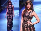 Kriti Sanon Walks For The Label Ritu Kumar @ Lakme Fashion Week Winter/Festive 2016