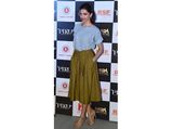 Deepika Padukone & Kangana Ranaut Show Us How To Wear Skirts The Right Way