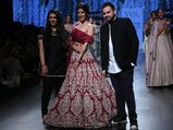 Exceptionally Beautiful Nimrat Kaur Walks For SVA @ Lakme Fashion Week S/R 2017