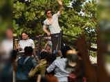 Shah Rukh Khan Made His Customary Birthday Appearance In Style