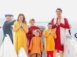 Justin Trudeau's Wife Donned An Indian-wear During Their India Visit