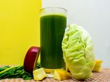 Cabbage-Apple Juice For Weight Loss And Gut Health