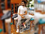 Kartik Aaryan's Cool Look Will Make Your Jaws Drop