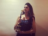 Jennifer Winget Looked Every Inch Sexy As She Won The Best Actress Award