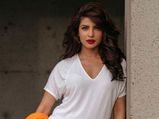How To Get Priyanka Chopra's Wavy Hairstyle?