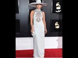Of Wide-brimmed Hat And Column Gown, Jennifer Lopez Stuns At Grammys 2019