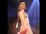 India Couture Week 2019: Rakul Preet Singh Gave Us A Modern & Multi-Hued Bridal Wear Goal
