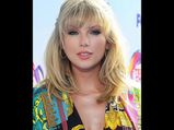 Taylor Swift’s Vibrant Attire At The 2019 Teen Choice Awards Is Perfect For Parties
