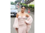 Kareena Kapoor Khan's Pink Gown Is A Bummer But Her Jewellery Piece Is Pure Wow