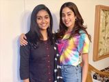 Dhadak Actress Janhvi Kapoor And Sairat Actress Rinku Rajguru Have Humble Fashion Goals For Us