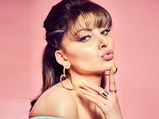 Urvashi Rautela's Perfect Glossy Pout And Pretty Half Updo Hairstyle Are Something You Can't Miss