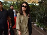 Kareena Kapoor Khan Flaunts The Comfiest Ever Outfit At The Airport